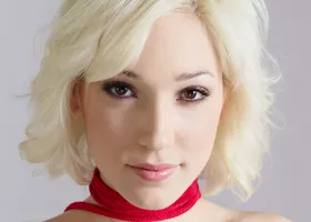Lily Labeau