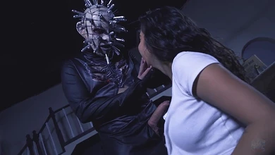 «Cockraiser» - горячая порнопародия на культовый фильм ужасов «Hellraiser»