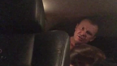 Елену Беркову трахает в тачке ее бывший парень. Поимел в рот и в пизду участницу Дом-2.