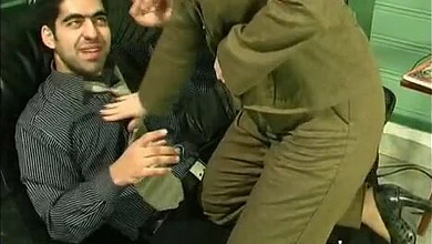 Ковтун Светан в комнате отдыха школы искусств дала Армянину и отсосала у него .