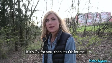 Снял на улице Праги блондинистую шлюшку и уговорил перепихнуться за небольшое баблишко